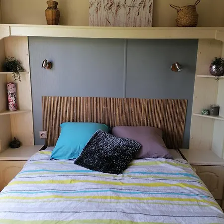 Camping Bungalow Bord De Lion-sur-Mer
