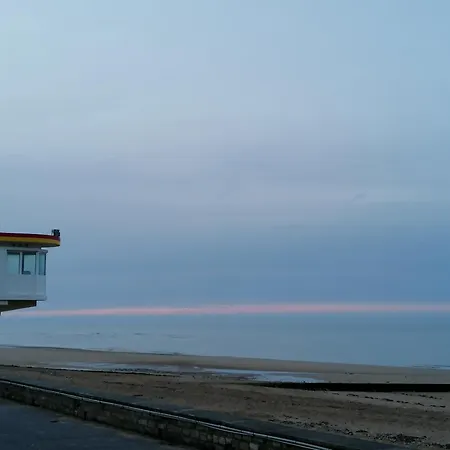 Camping Bungalow Bord De *